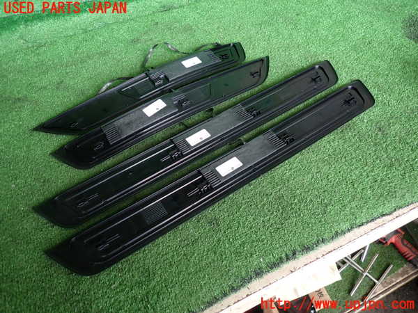 2UPJ-9240277740]BMW 523i ツーリング F11(XL20)スカッフプレート 中古_2