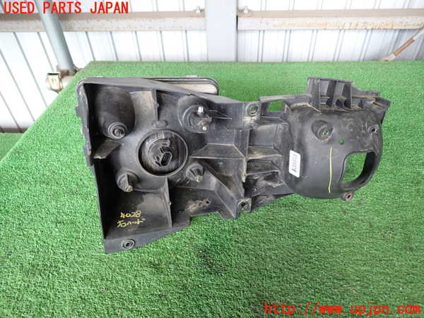 2UPJ-9240281130]ハマーH3(型式不明)右ヘッドライト ハロゲン 中古_3