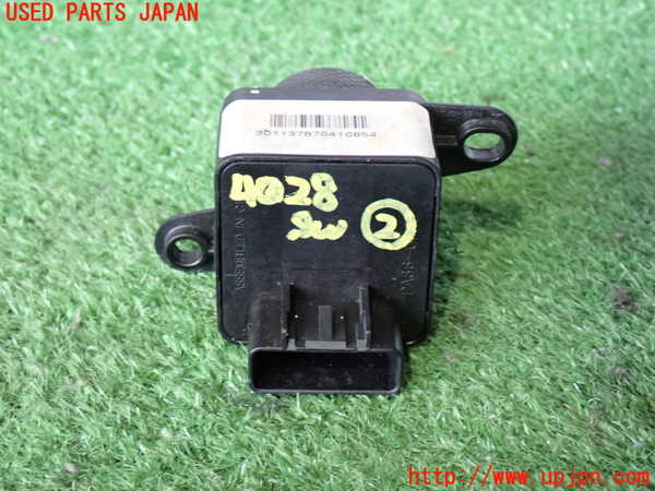 2UPJ-9240286307]ハマーH3(型式不明)スイッチ2(リアワイパー) 中古_2