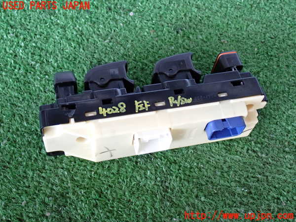 2UPJ-9240286245]ハマーH3(型式不明)左前パワーウィンドウスイッチ 中古_2