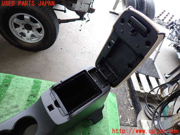 2UPJ-9240287540]ハマーH3(型式不明)センターコンソール 中古_2