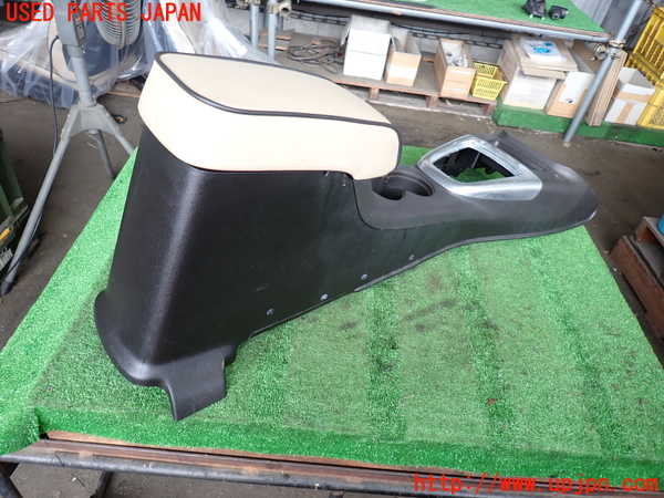 2UPJ-9240287540]ハマーH3(型式不明)センターコンソール 中古_4