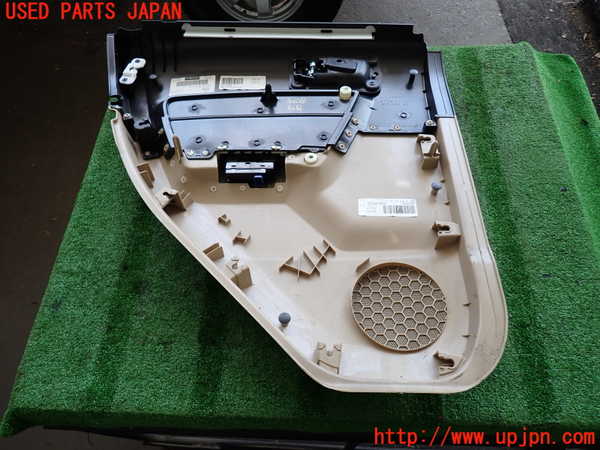 2UPJ-9240281294]ハマーH3(型式不明)右後ドア内張り 中古_5