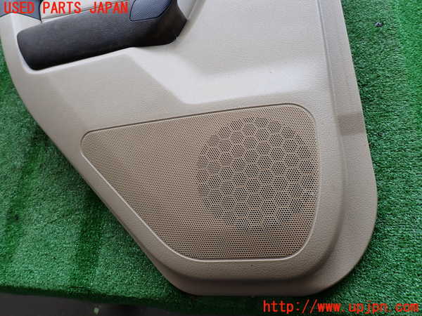 2UPJ-9240281324]ハマーH3(型式不明)左後ドア内張り 中古_2