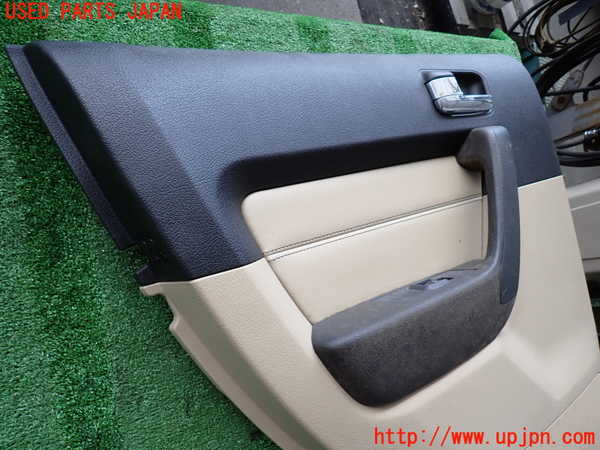 2UPJ-9240281324]ハマーH3(型式不明)左後ドア内張り 中古_3