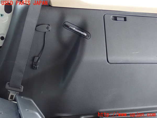 2UPJ-9240287675]ハマーH3(型式不明)右リアピラートリム 中古_3