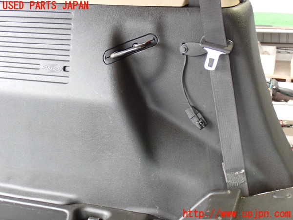 2UPJ-9240287680]ハマーH3(型式不明)左リアピラートリム 中古_4