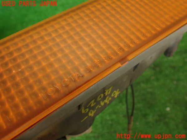 2UPJ-9240291160]ランクル60系(FJ62V(改))右ウィンカーレンズ 中古_3