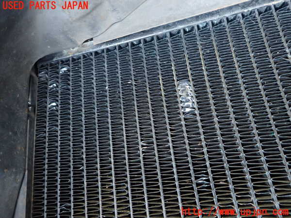 2UPJ-9240292321]ランクル60系(FJ62V(改))ラジエーター1 中古_4
