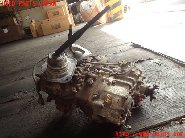 2UPJ-9240293200]ランクル60系(FJ62V(改))ミッション MT 3F 4WD 中古_2