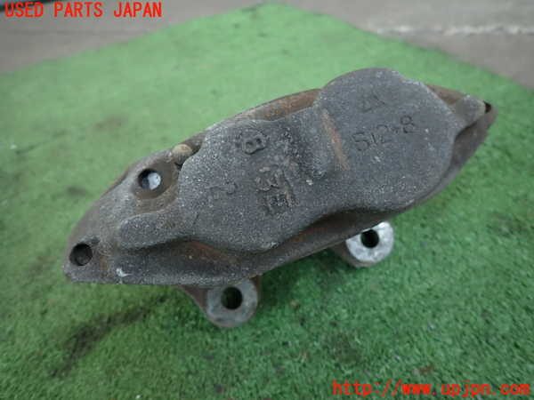 2UPJ-9240294080]ランクル60系(FJ62V(改))右フロントキャリパー 中古_2
