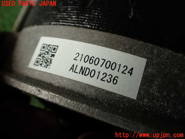 2UPJ-9240296015]ランクル60系(FJ62V(改))オルタネーター(ダイナモ) 中古_3
