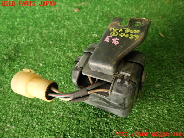 2UPJ-9240296742]ランクル60系(FJ62V(改))ヒューズボックス2(EGルーム内運転席側) 中古_2