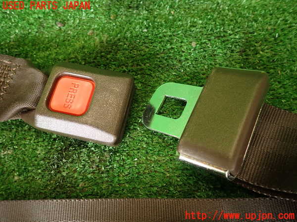 2UPJ-9240297155]ランクル60系(FJ62V(改))右2列目シートベルト 中古_2