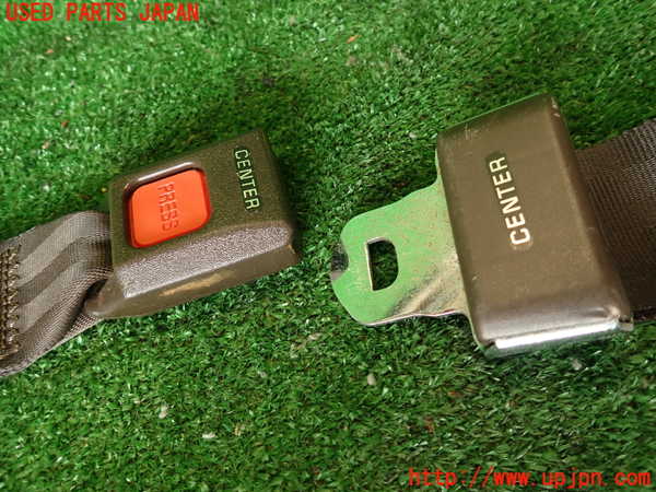 2UPJ-9240297135]ランクル60系(FJ62V(改))真中2列目シートベルト 中古_2