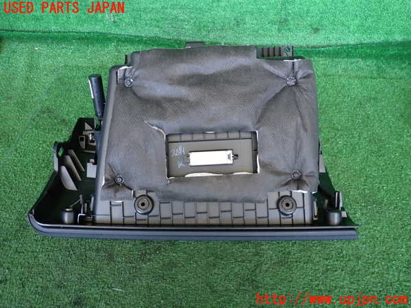 2UPJ-9240307516]BMW ミニ(MINI)クーパーSD クラブマン(LR20)(F54)グローブボックス1 中古_2