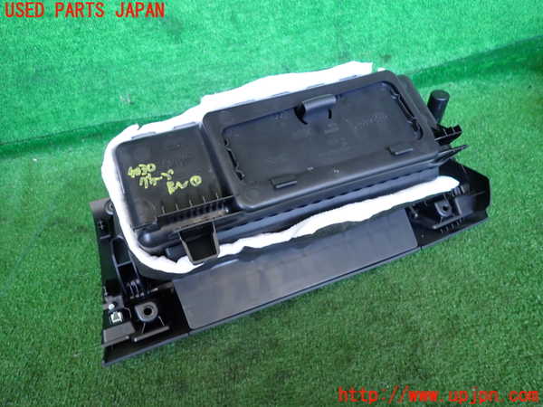 2UPJ-9240307516]BMW ミニ(MINI)クーパーSD クラブマン(LR20)(F54)グローブボックス1 中古_4
