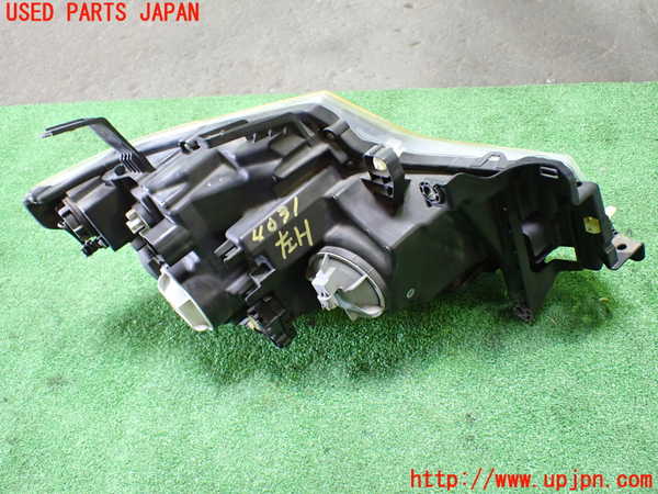 1UPJ-9240311132]ステップワゴン スパーダ(RK5)左ヘッドライト HID 中古_2