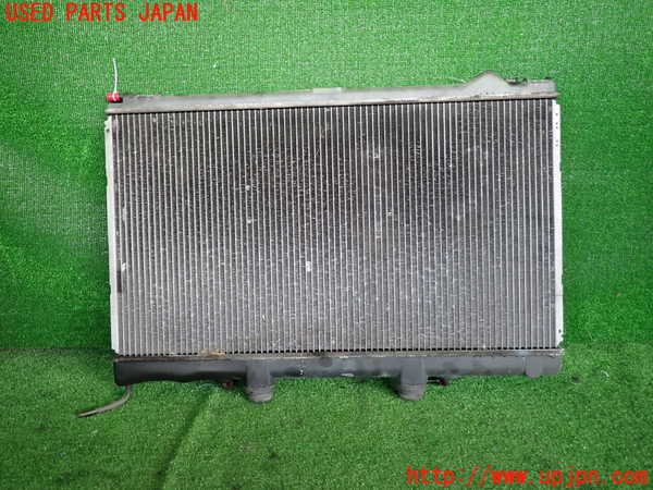 2UPJ-9240322321]セルシオ(UCF21)ラジエーター1 中古_2