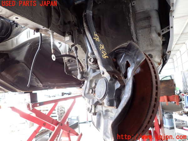 2UPJ-9240324295]セルシオ(UCF21)左フロントナックルハブ 中古_2