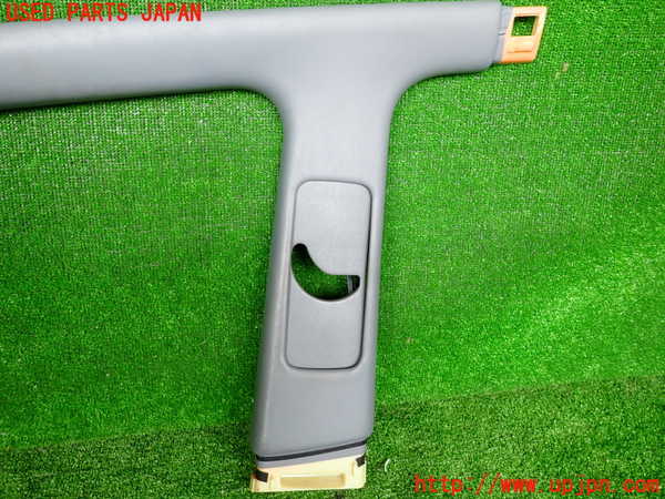 2UPJ-9240327655]セルシオ(UCF21)右フロントピラートリム 中古_4