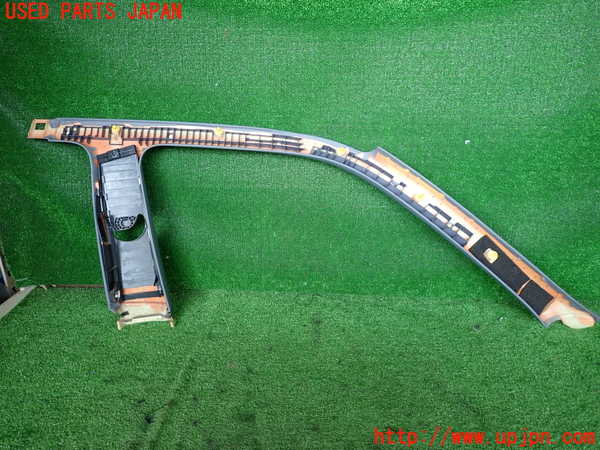 2UPJ-9240327655]セルシオ(UCF21)右フロントピラートリム 中古_5