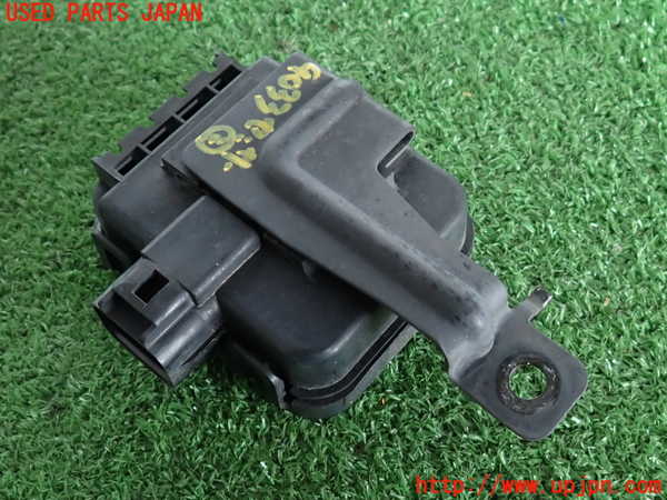 2UPJ-9240336382]セルシオ(UCF31)センサー2 中古_2