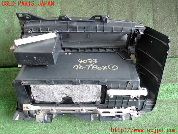 2UPJ-9240337516]セルシオ(UCF31)グローブボックス1 中古_4