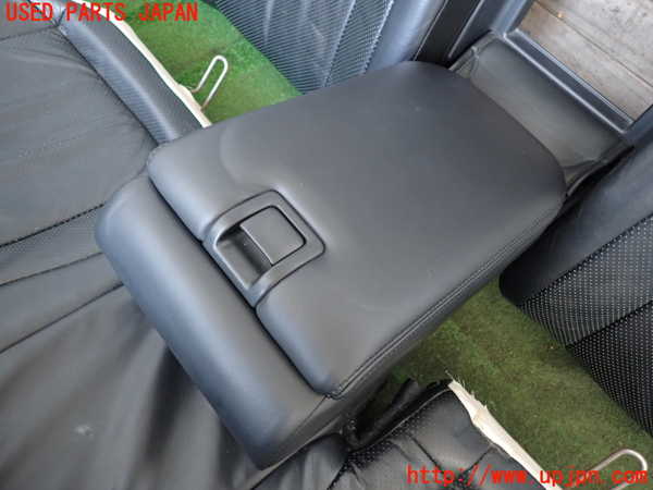 2UPJ-9240337385]セルシオ(UCF31)リアシート 中古_2
