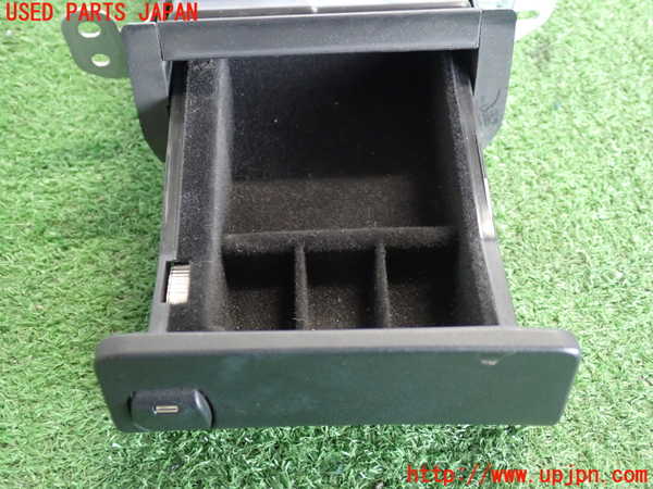 2UPJ-9240337830]セルシオ(UCF31)コインケース 中古_2