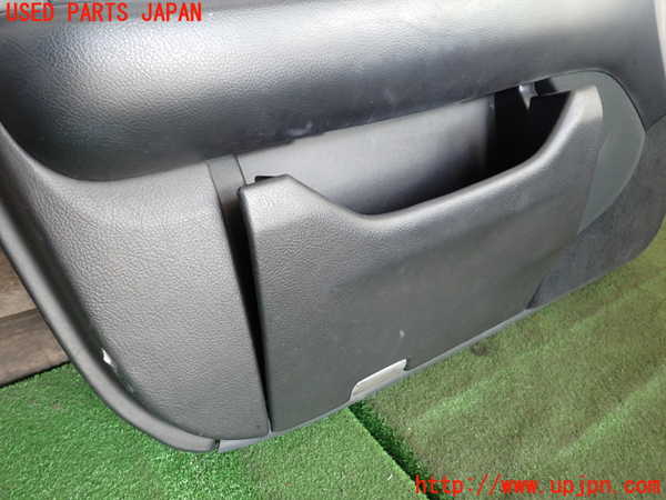 2UPJ-9240331264]セルシオ(UCF31)左前ドア内張り 中古_4