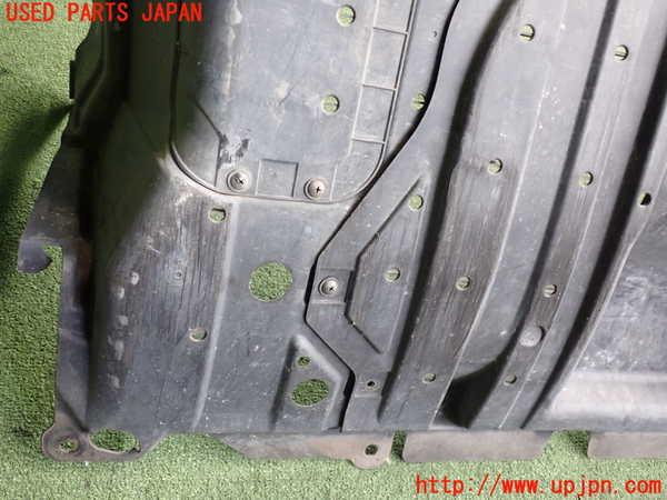 2UPJ-9240342170]フィット(Fit) ハイブリッド(e：HEV)(GP1)エンジンアンダーカバー 中古_2