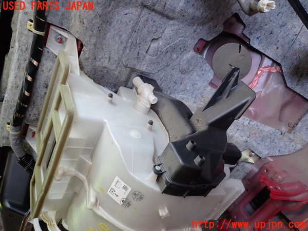 2UPJ-9240346081]フィット(Fit) ハイブリッド(e：HEV)(GP1)エバポレーター1 中古_2