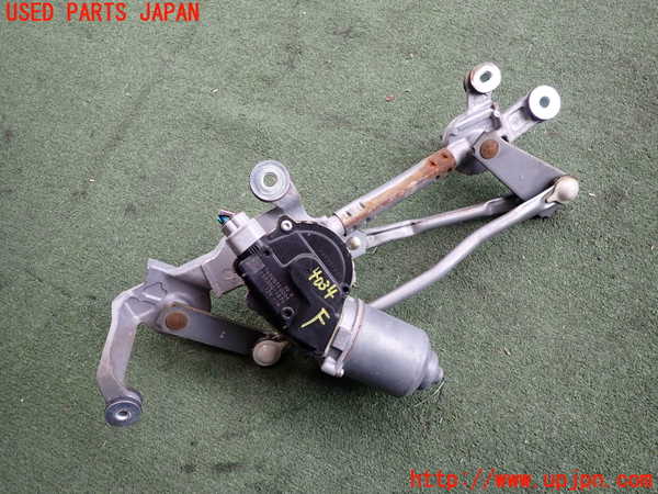 2UPJ-9240346770]フィット(Fit) ハイブリッド(e：HEV)(GP1)フロントワイパーモーター 中古_2