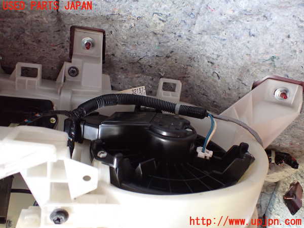 2UPJ-9240346095]フィット(Fit) ハイブリッド(e：HEV)(GP1)ブロアファン(ブロアーファン) 中古_3