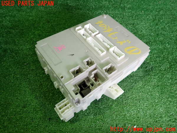 2UPJ-9240346741]フィット(Fit) ハイブリッド(e：HEV)(GP1)ヒューズボックス1 中古_2