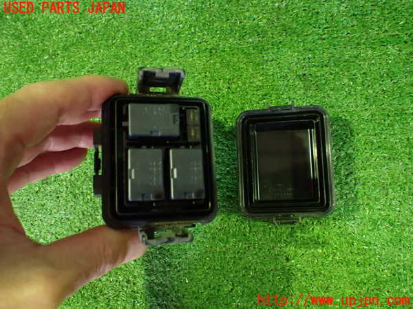 2UPJ-9240346743]フィット(Fit) ハイブリッド(e：HEV)(GP1)ヒューズボックス3 中古_3