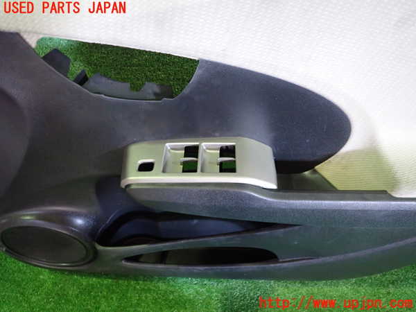 2UPJ-9240341234]フィット(Fit) ハイブリッド(e：HEV)(GP1)右前ドア内張り 中古_2