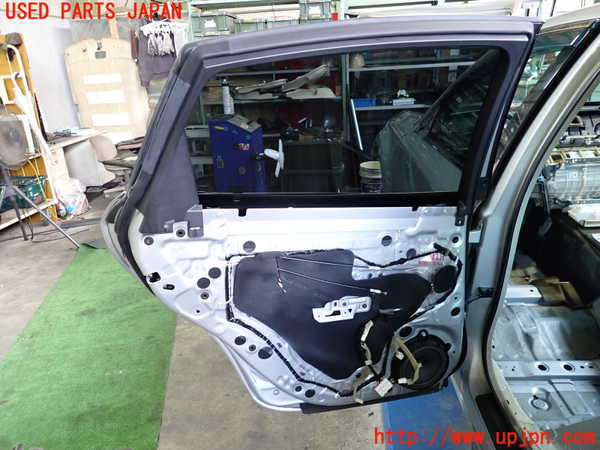2UPJ-9240351320]フーガハイブリッド(HY51)左後ドア 中古_3