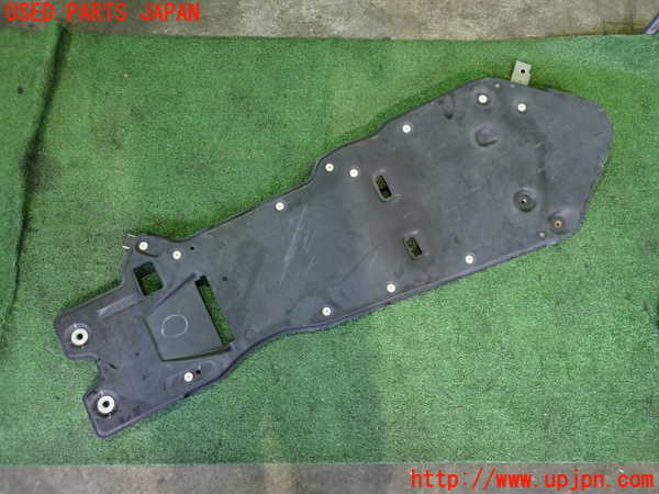 2UPJ-9240351722]フーガハイブリッド(HY51)アンダーカバー2 中古_2