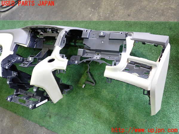 2UPJ-9240357505]フーガハイブリッド(HY51)ダッシュボード 中古_2