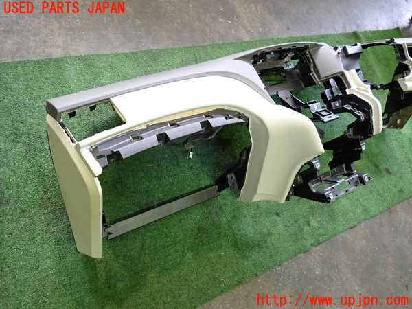 2UPJ-9240357505]フーガハイブリッド(HY51)ダッシュボード 中古_3