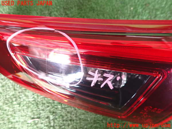 2UPJ-9240361550]CX-3(DK5FW)右リアフィニッシャー 中古_2