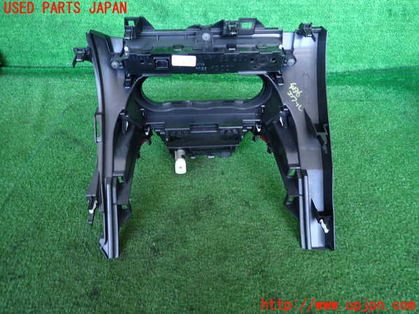 2UPJ-9240367549]CX-3(DK5FW)コンソール 中古_4