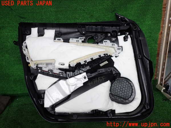 2UPJ-9240361234]CX-3(DK5FW)右前ドア内張り 中古_3