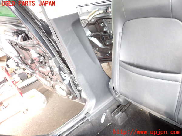 2UPJ-9240367670]CX-3(DK5FW)左センターピラートリム 中古_3