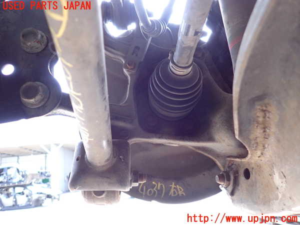 2UPJ-9240374300]CX-5(KE2AW)右リアナックルハブ 中古_2