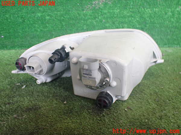 2UPJ-9240381180]セルシオ(UCF31)右フォグ 中古_2