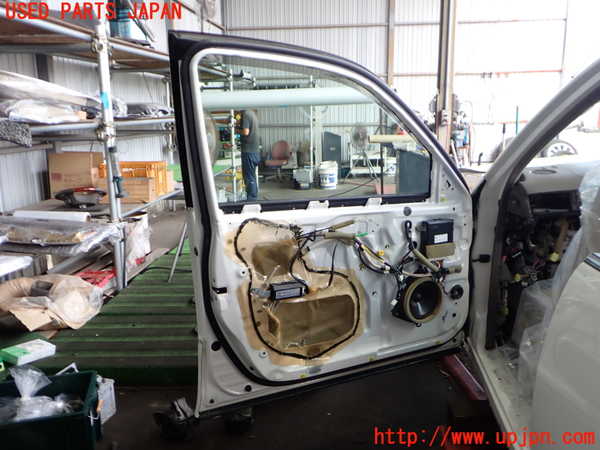 2UPJ-9240381260]セルシオ(UCF31)左前ドア (43R-00035) 中古_5