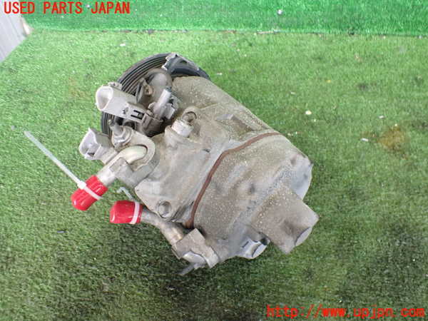 2UPJ-9240386025]セルシオ(UCF31)エアコンコンプレッサー 中古_2